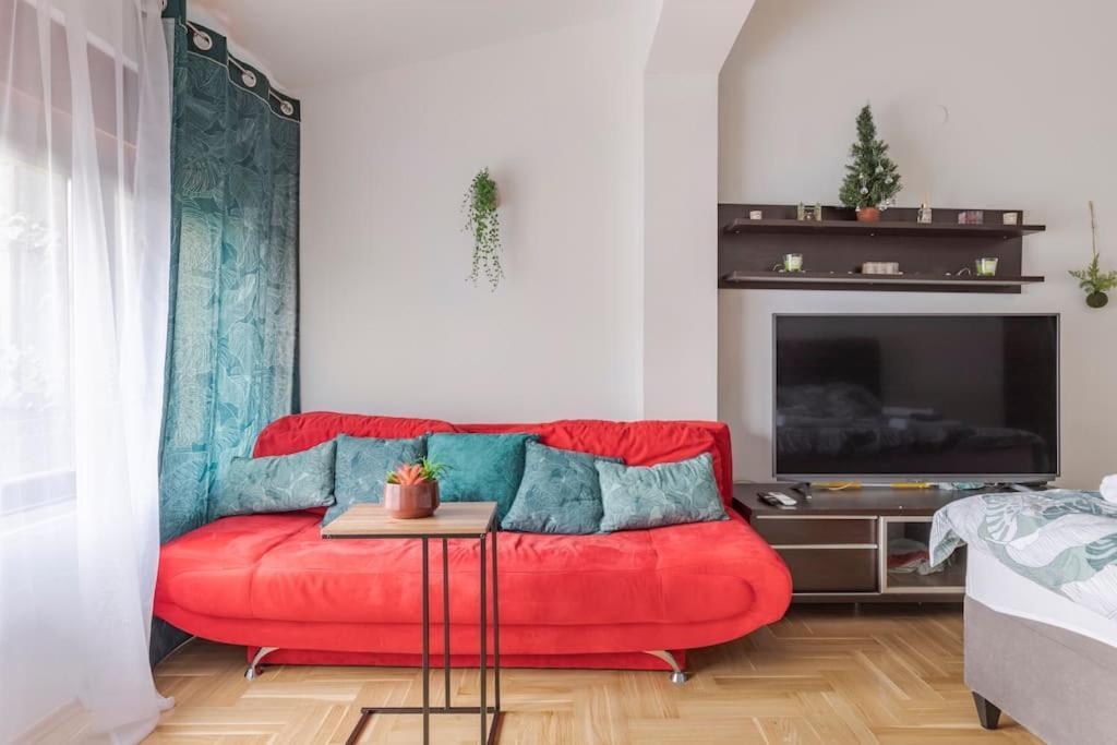 Warm House Full Of Green Ambient,Joy And Comfort ザグレブ エクステリア 写真